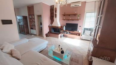 Con terrazzo attrezzato - a due minuti da lecce