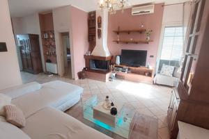 Con terrazzo attrezzato - a due minuti da lecce