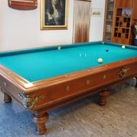 Biliardo in stile riscaldato