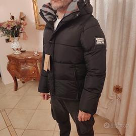 Piumino Burberry con maniche staccabili