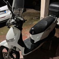 Peugeot tweet 150