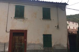 Casa terremotata da ristuturare poggio sorifa