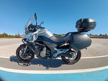 CF MOTO MT 650   2023  Km 3106