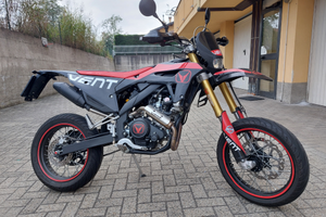 Moto vent 125 4 t Derapage