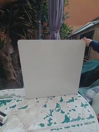 Tavolo quadrato in formica anni 70