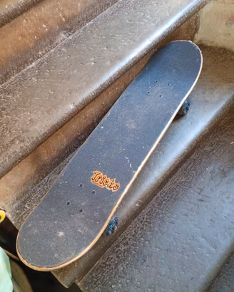 skateboard