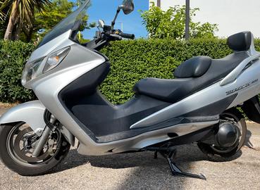 Suzuki Burgman 400