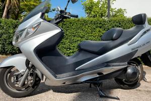 Suzuki Burgman 400