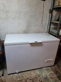 Congelatore a pozzetto