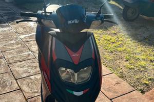 Scooter Aprilia SR50