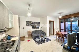 TRILOCALE CON BALCONE