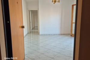 Ampio trivano con ascensore cantina e posto auto