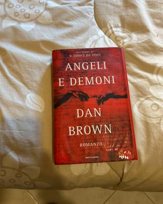 Angeli e Demoni di Dan Brown