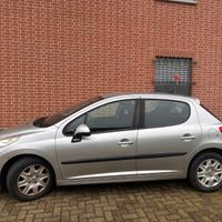 Peugeot 207 1.4 8V 75CV 5 porte Energie Trattabile