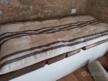 Cuscino da pavimento o salatto