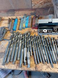 utensili per tornio. 