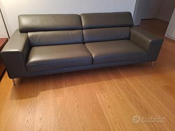 Divano in pelle 
