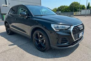 Audi Q3 35 TDI Business Advanced