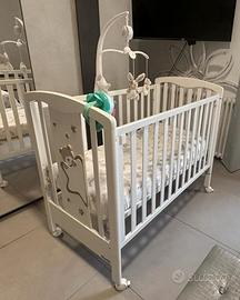 cameretta: armadio, fasciatoio,culla