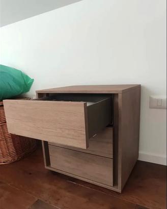Comodino Tomasella in legno