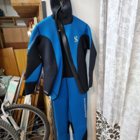 Muta per pesca subacquea con accessori