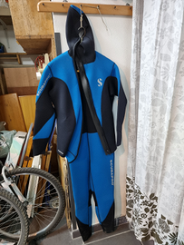 Muta per pesca subacquea con accessori