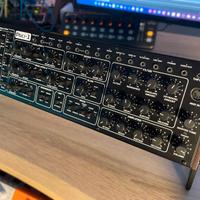 Synth Behringer PRO-1 (piedini verticali inclusi)