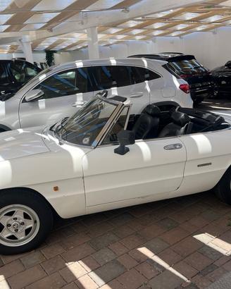 Alfa Romeo Spider 1.6