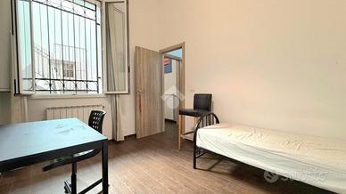 3 LOCALI A BARI