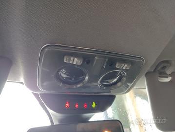 Plafoniera anteriore LANCIA YPSILON del 2011