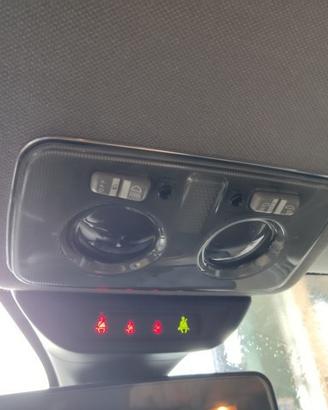 Plafoniera anteriore LANCIA YPSILON del 2011