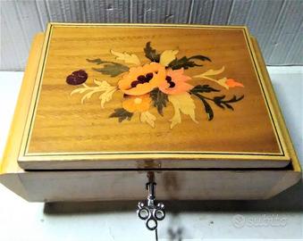 Carillon sorrentino in legno con chiave an 50