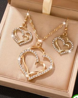 Parure collana con pendente di cuore + orecchini +