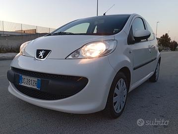 Peugeot 107 1,0 benzina