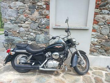 Honda shadow 125