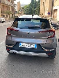 Vendita Captur GPL 2020