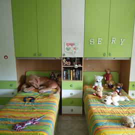 Cameretta a ponte completa di reti e materassi