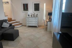 Villetta angolare 385000