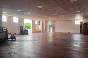 Immobile di 2100 m² con 3 locali a Castegnato