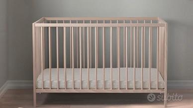 Lettino per neonato con materasso