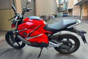 Super Soco Street Hunter