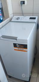 Lavatrice carica dall'alto classe A++ Ariston