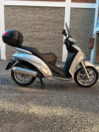 peugeot geopolis 125 2011  2800km