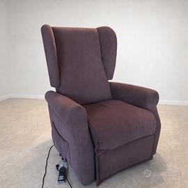 Poltrona elettrica per anziani o disabili