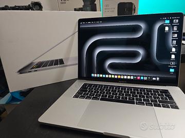 Macbook Pro 15" Retina I7 16GB Ram 256GB 