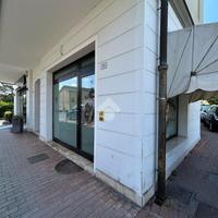 NEGOZIO A PREGANZIOL