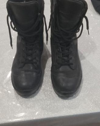 Anfibi militare