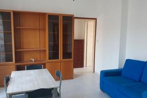 Busto A. luminoso Bilocale, arredato da privato