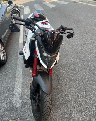 Honda CB Hornet 750