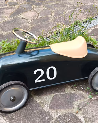 auto giocattolo